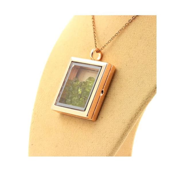 Stenar och mineraler. Rå Peridot halsband. Fyrkantig modell. Färg roséguld.