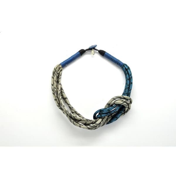 Halsband - Fanny Fouks - Knut - Grå och blå - 52 cm - Kvinna