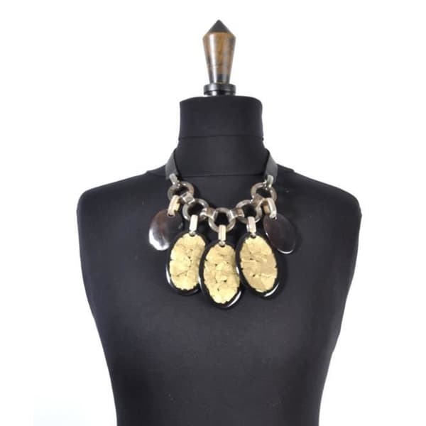 Halsband - Fanny Fouks - Svart och Gyllene - Läder - Resin - 47cm + 7cm kedja