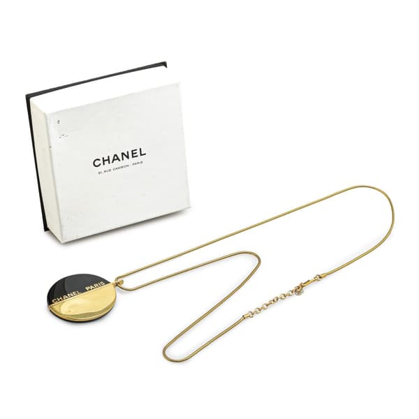 Pre-owned Chanel Enamel Round Pendant Long Necklace Black