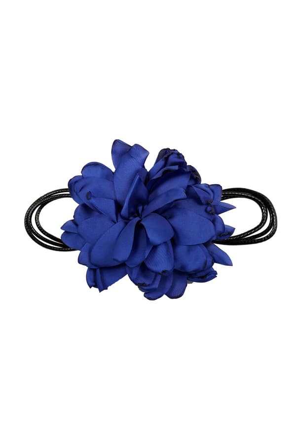 Trendigt Retro Boho Svart Choker / Halsband med en Stor Blå Blomma