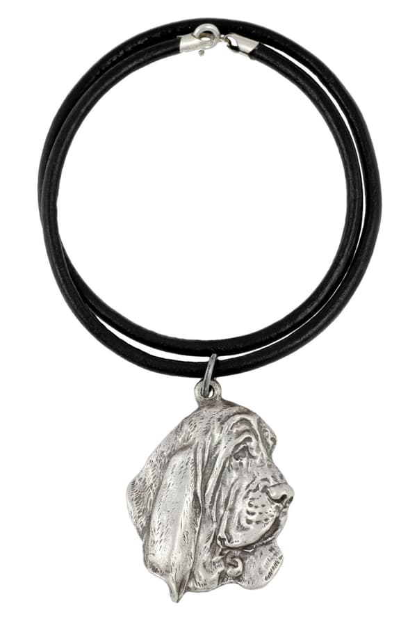 Basset Hound III - kaulakoru koiralla, hopeoitu riipus koirafanille, ainutlaatuiset Art-Dog korut