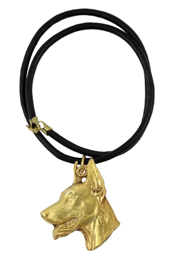 Doberman, Dobermann I - halsband med en hund i presentask, guldpläterat hänge för en hundfantast, iögonfallande Art-Dog-smycken