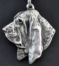 Miniatyrbild 4 av 8: Basset Hound I - ett halsband med en hund i en presentask, en silverpläterad medaljong för en hundfantast, ett iögonfallande hänge från Art-Dog