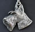 Miniatyrbild 3 av 8: Skotsk terrier, Aberdeen Terrier I - halsband med en hund i presentask, silverpläterad medaljong för en hundfantast, iögonfallande hänge från Art-Dog