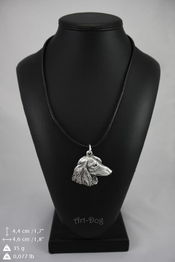 Tax - ett halsband med en hund i en presentask, en silverpläterad medaljong för en hundfantast, ett iögonfallande Art-Dog-hänge