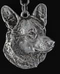 Miniatyrbild 3 av 8: Cardigan Welsh Corgi - ett halsband med en hund i en presentask, en silverpläterad medaljong för en hundfantast, ett iögonfallande hänge från Art-Dog