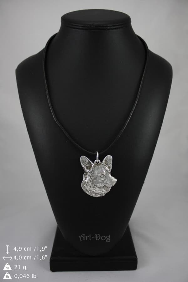 Cardigan Welsh Corgi - ett halsband med en hund i en presentask, en silverpläterad medaljong för en hundfantast, ett iögonfallande hänge från Art-Dog