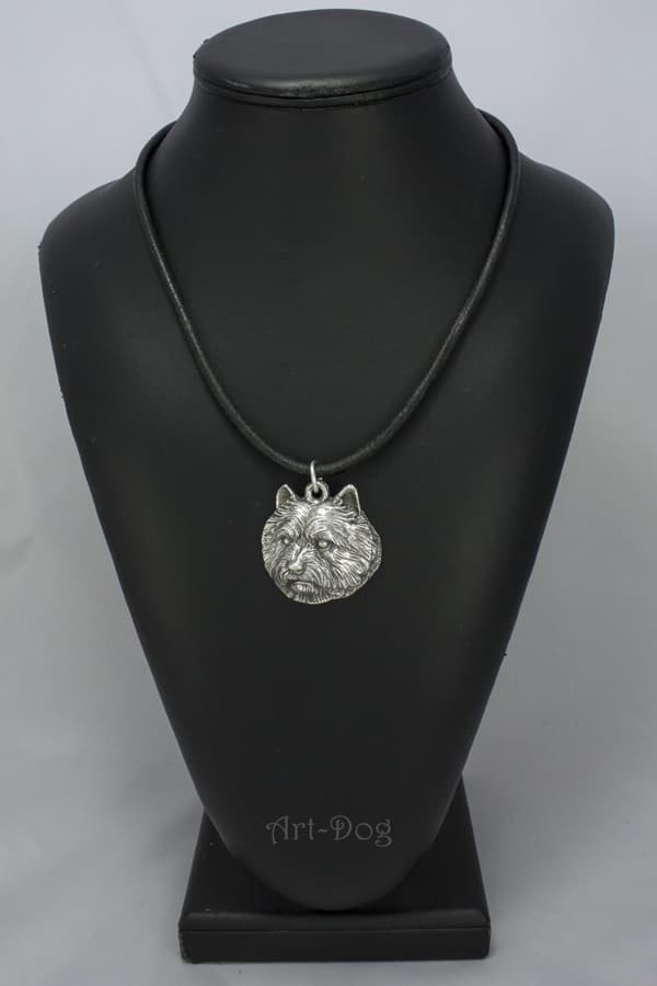 Norwich Terrier - ett halsband med en hund i en presentask, en silverpläterad medaljong för en hundfantast, ett iögonfallande hänge från Art-Dog