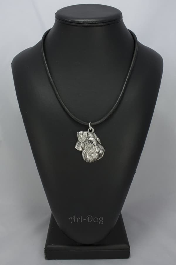 Schnauzer, Schnauzer IV - halsband med en hund i presentförpackning, silverpläterad medaljong för en hundfantast, iögonfallande Art-Dog-hänge