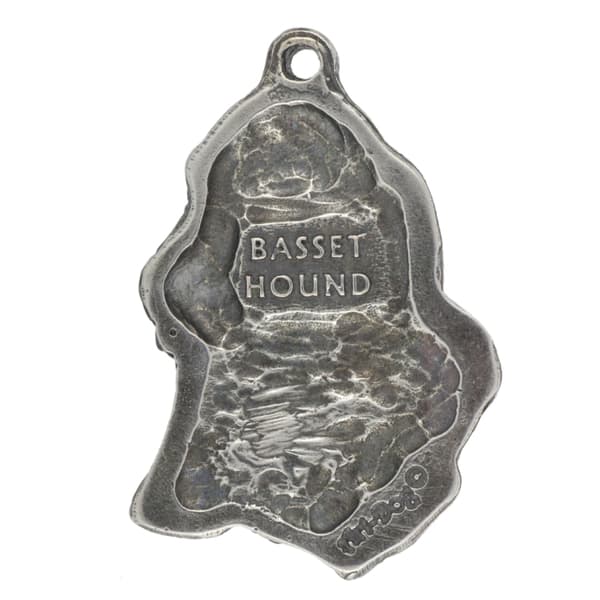 Basset Hound II - ett halsband med en hund i en presentask, en silverpläterad medaljong för en hundfantast, ett iögonfallande hänge från Art-Dog