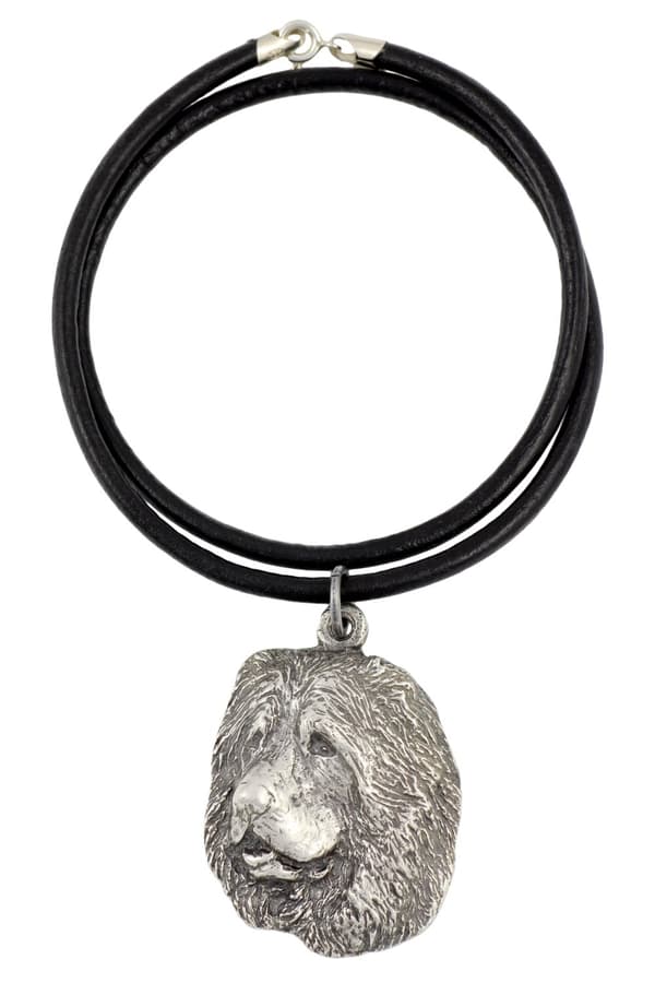Kaukasianpaimenkoira - kaulakoru koiran kanssa lahjarasiassa, hopeoitu medaljonki koirafanille, katseenvangitsija Art-Dogin riipus