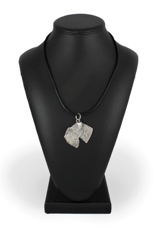 Schnauzer, Schnauzer III - halsband med en hund i presentförpackning, silverpläterad medaljong för en hundfantast, iögonfallande Art-Dog-hänge