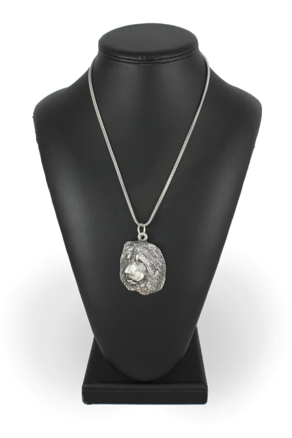 Kaukasisk herdehund - halsband med en hund, hundhänge på en silverkedja, unika Art-Dog-smycken