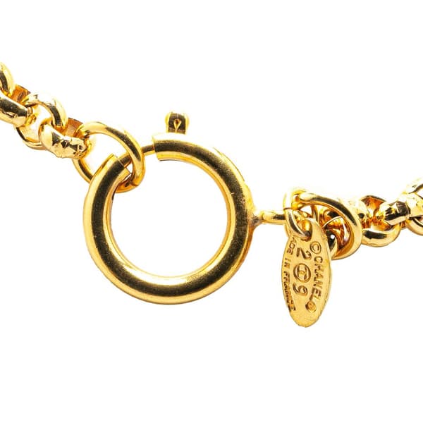 Pre-owned Chanel Gold Plated CC Round Pendant Necklace Gold