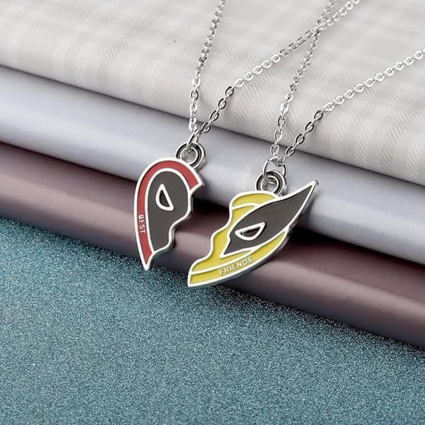 Deadpool & Wolverine 3 Halsband Best Friend Halsband Röd Och Gul Halv Hjärta Halsband Superhjälte Mönster Present Filmer Lovers Present
