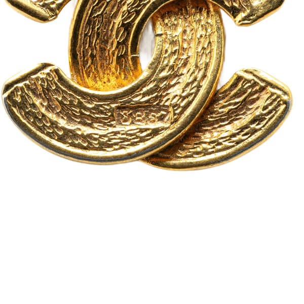 Pre-owned Chanel Gold Plated CC Quilted Pendant Necklace Gold