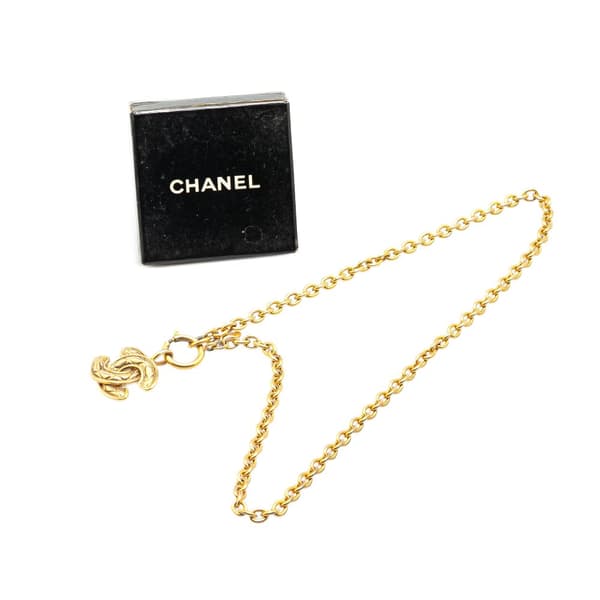 Pre-owned Chanel Gold Plated CC Quilted Pendant Necklace Gold