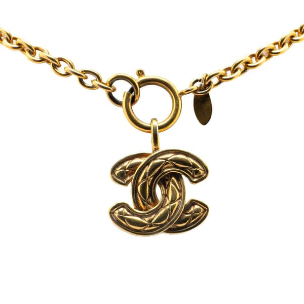 Pre-owned Chanel Gold Plated CC Quilted Pendant Necklace Gold