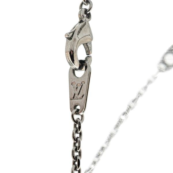 Pre-owned Louis Vuitton Brass Ruthenium Vivienne Pendant Necklace Silver