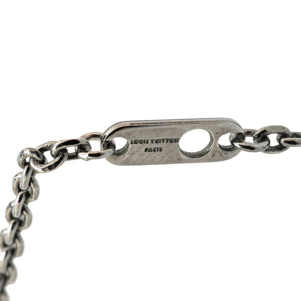 Pre-owned Louis Vuitton Brass Ruthenium Vivienne Pendant Necklace Silver