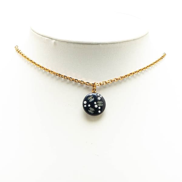 Pre-owned Chanel Gold Plated CC Resin and Faux Pearl Pendant Necklace Gold