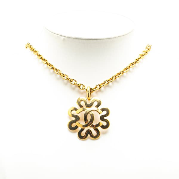 Pre-owned Chanel Gold Plated CC Flower Pendant Necklace Gold