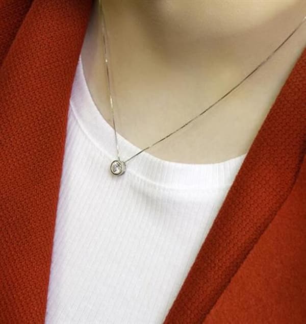 Halsband i äkta silver med kubisk zirkon AGS865/47