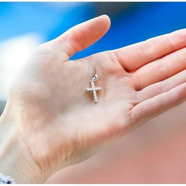 "Pendentiv i silver Beneto med kors i zirkoner Agh593, för kvinna, Sbe0968"