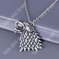 Miniatyrbild 2 av 4: TD® LCC® Game of Thrones-inspirerat halsband House Stark Stainless Steel Pendant GoT Wolf Crest Vintern kommer