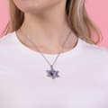 Miniatyrbild 4 av 4: Disney Frozen Elsa &#38; Anna necklace