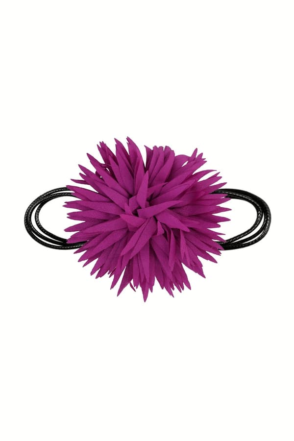 Trendigt Retro Statement Svart Choker / Halsband med en Stor Lila Blomma