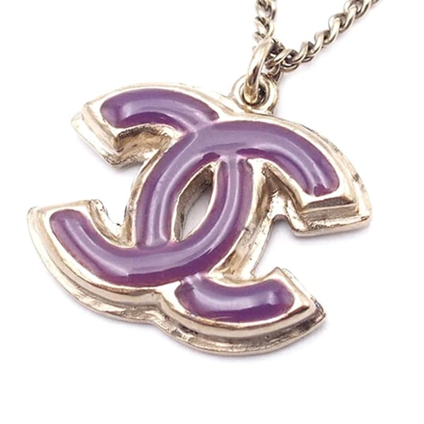 Pre-owned Chanel White Gold Enamel CC Pendant Necklace Gold