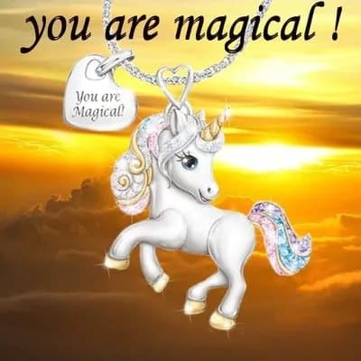 Olet maaginen yksisarvinen kaulakoru naisille Lady Unicorn riipus kaulakoru lasten päivä lahja värikäs vaaleanpunainen violetti ja sininen kristalli