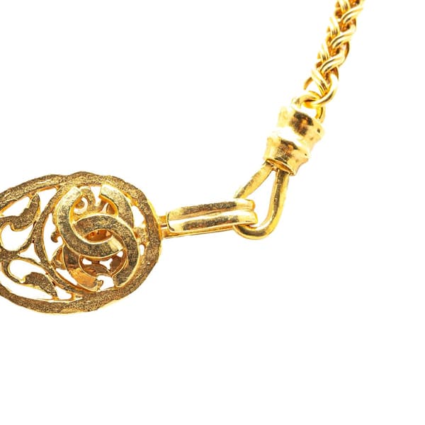 Pre-owned Chanel Gold Plated CC Oval Pendant Necklace Gold