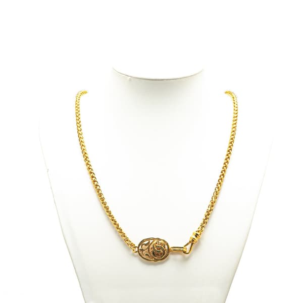 Pre-owned Chanel Gold Plated CC Oval Pendant Necklace Gold