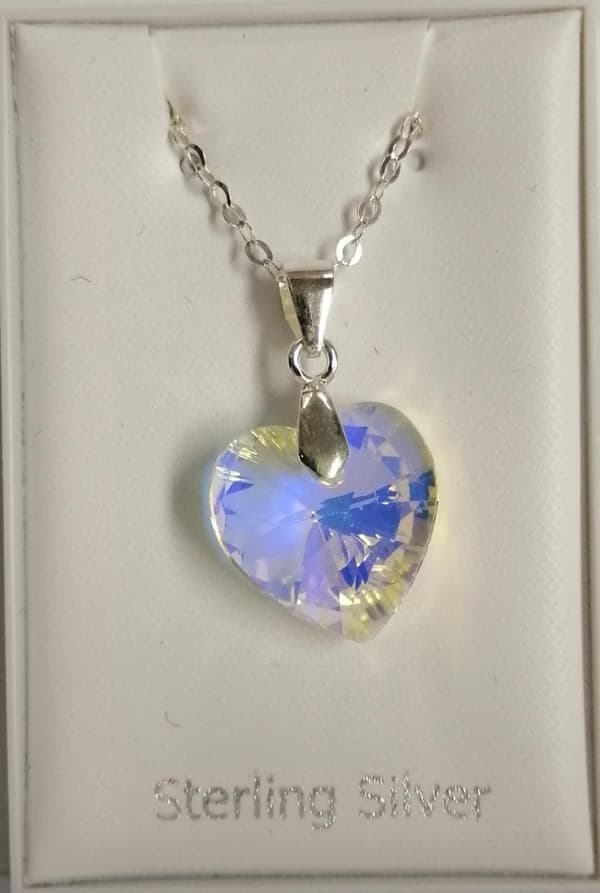 Halsband i äkta silver . Alla hjärtans dag