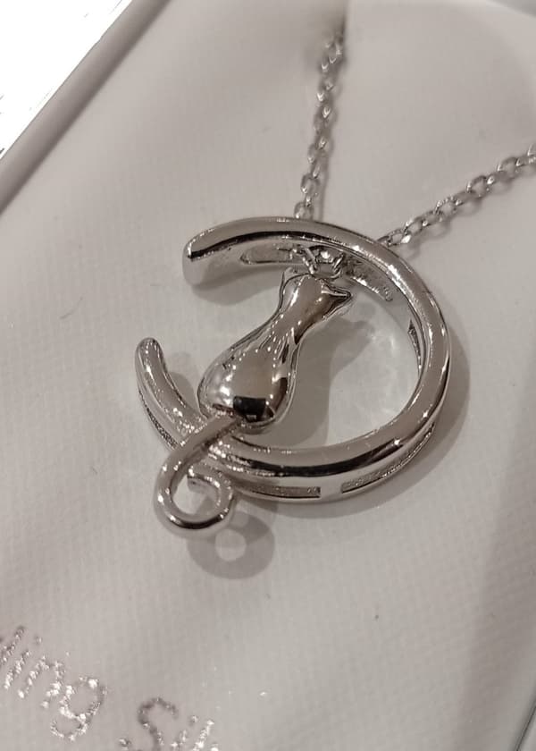Katt Halsband i äkta silver . Alla hjärtans dag