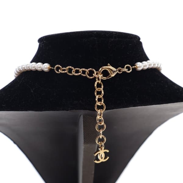 Pre-owned Chanel Gold Plated Faux Pearl CC Pendant Necklace Gold