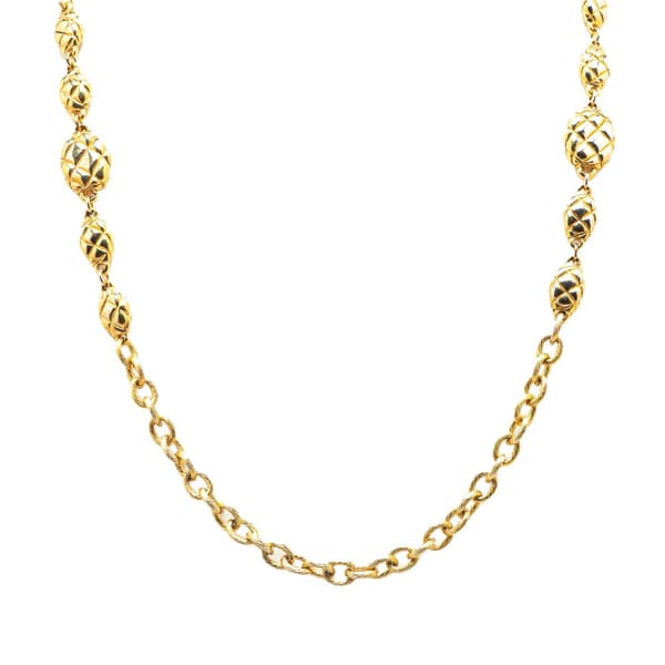 Pre-owned Chanel Gold Plated Quilted Oval Medallion Station Chain Link Necklace Gold