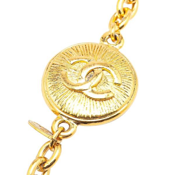 Pre-owned Chanel Gold Plated CC Round Pendant Necklace Gold