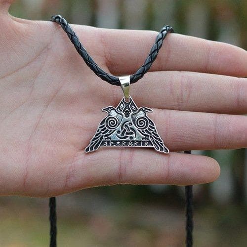 Legends Rune Odin's Crow Hammer Vikings Necklace Halsband