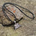 Miniatyrbild 2 av 5: Legends Rune Odin's Crow Hammer Vikings Necklace Halsband
