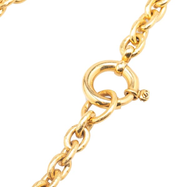 Pre-owned Chanel Gold Plated CC Round Pendant Necklace Gold