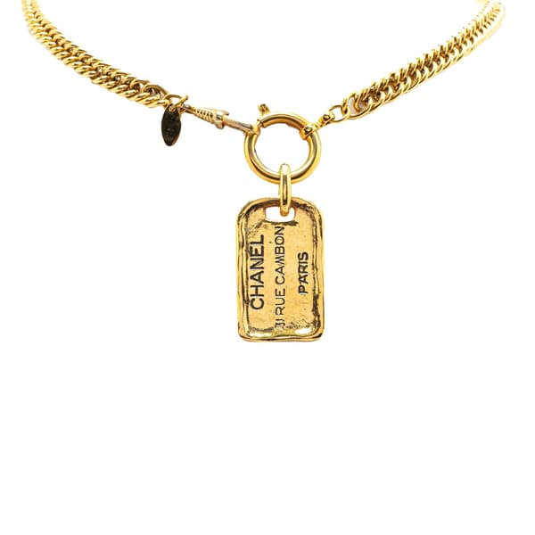 Pre-owned Chanel Gold Plated 31 Rue Cambon Dog Tag Pendant Necklace Gold