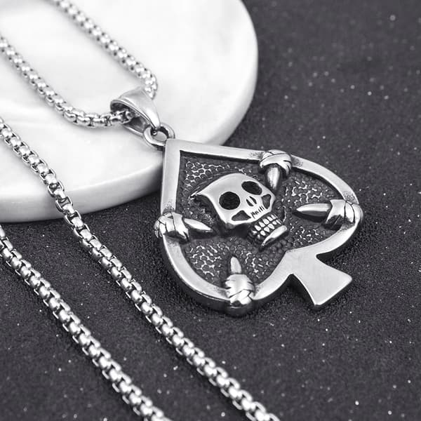 HALSBAND Silverkedja SPADE DÖDSKALLEKORT 353