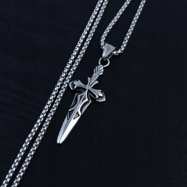 HALSBAND Silverkedja KORS SVÄRD 318