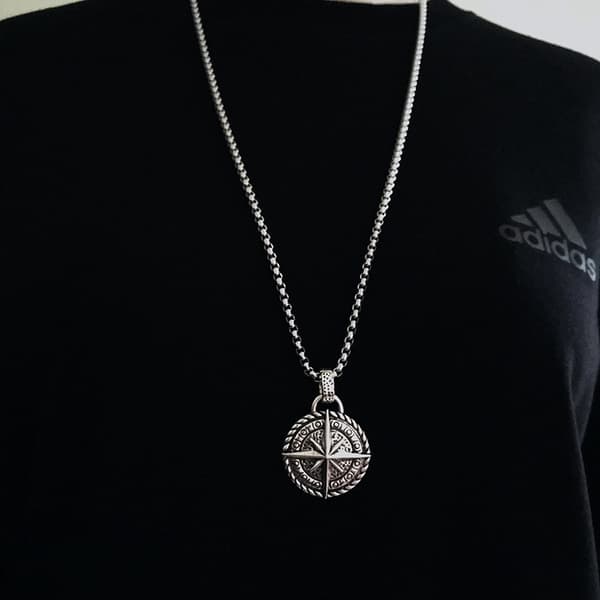 HALSBAND Kompass SYMBOL AMULET Stjärnväg 140