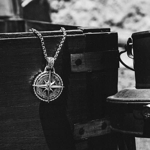 HALSBAND Kompass SYMBOL AMULET Stjärnväg 140