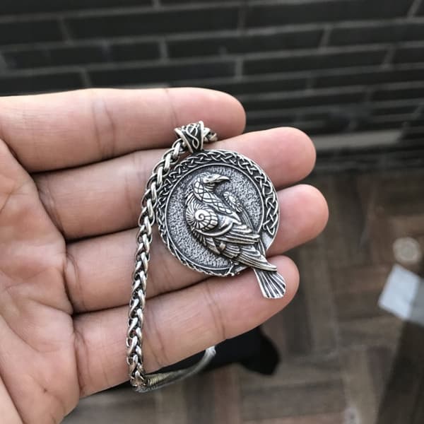 Vikinga HALSBAND RAVEN Huginn och Muninn NORDIC 135